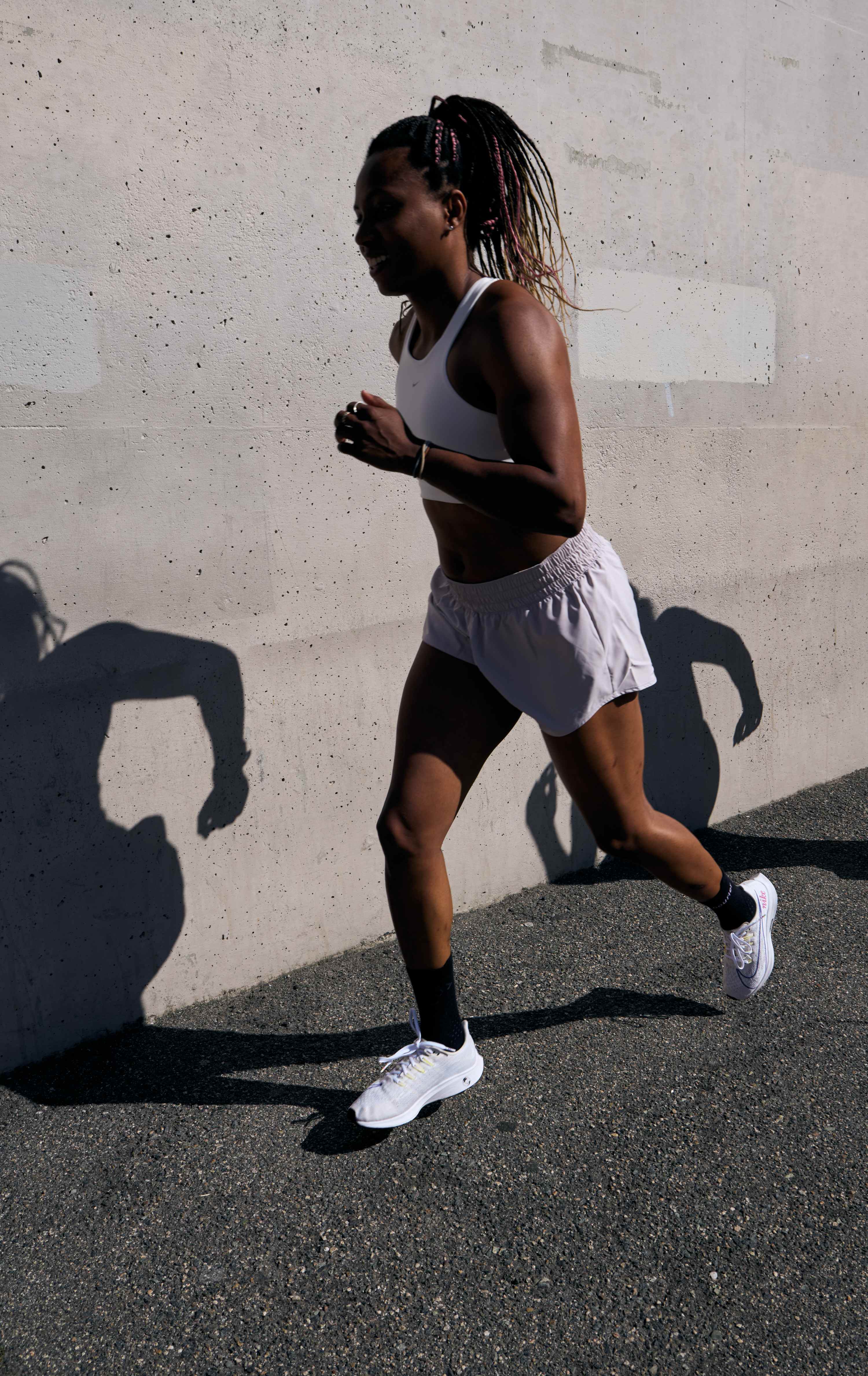 runner wearing Courier LoFi performance socks