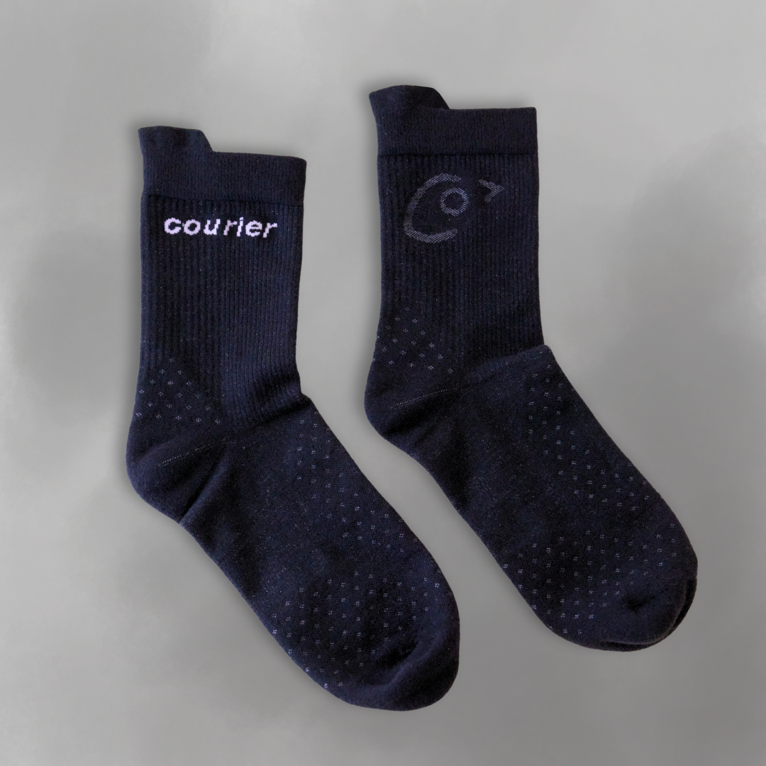 lay flat view of courier LoFi sock in black